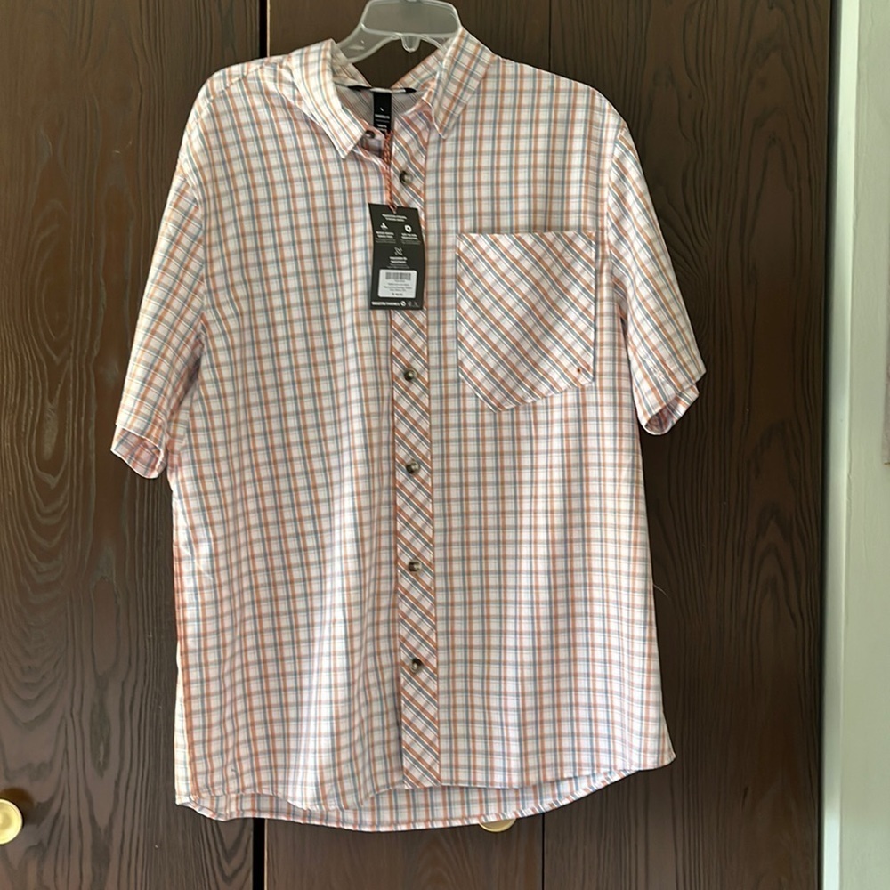 Alaskan Hardgear short sleeved mountain stream fishing shirt. NWT. Size Large